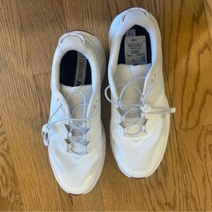 HOKA WHITE Transport Shoes Sz 8 1/2 B With elastic Ties